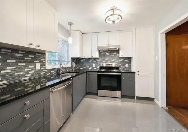 Photo 3 of Sale Pending at 27 Halsey St, Brookhaven, NY 11776 | MLS# 1054544 | Listing updated on 2026-10-09