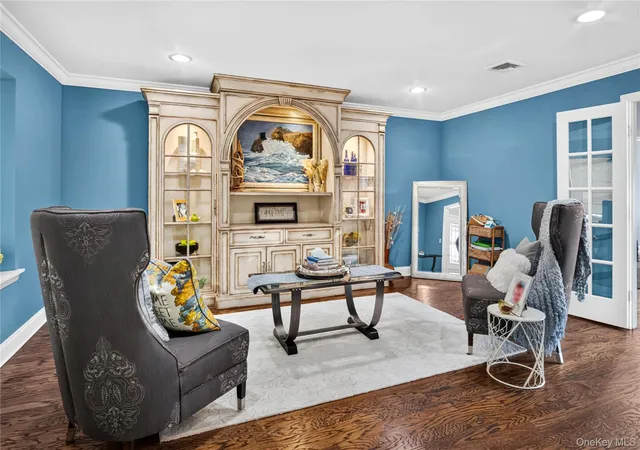 Photo 2 of Single family home for sale at 125 Pace Dr S, Islip, NY 11795 | MLS# 1054565 | Listing updated on 2026-10-01
