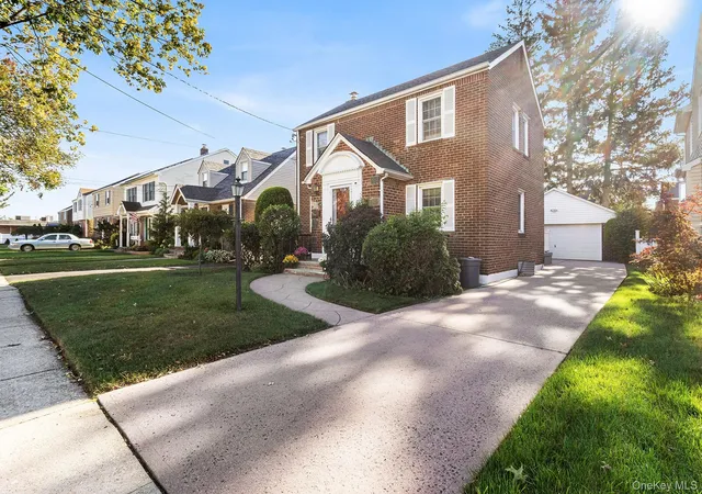 Photo 2 of Single family home for sale at 305 White Rd, North Hempstead, NY 11501 | MLS# 1054573 | Listing updated on 2026-09-26