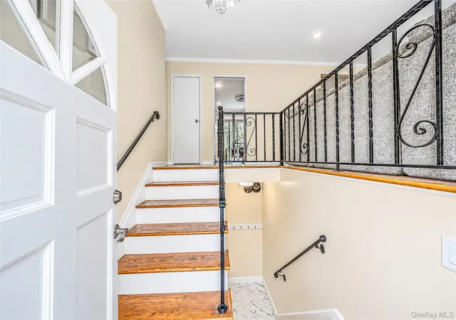 Photo 3 of Single family home for sale at 127 Iceland Dr, Huntington, NY 11746 | MLS# 1054577 | Listing updated on 2026-09-30