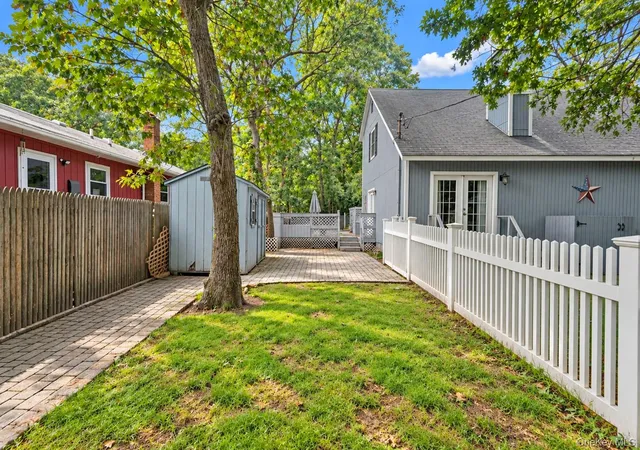 Photo 3 of Single family home for sale at 1 Hampton St, Southampton, NY 11942 | MLS# 1054578 | Listing updated on 2026-10-07