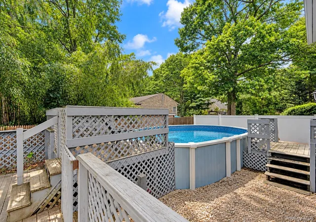 Photo 4 of Single family home for sale at 1 Hampton St, Southampton, NY 11942 | MLS# 1054578 | Listing updated on 2026-10-07