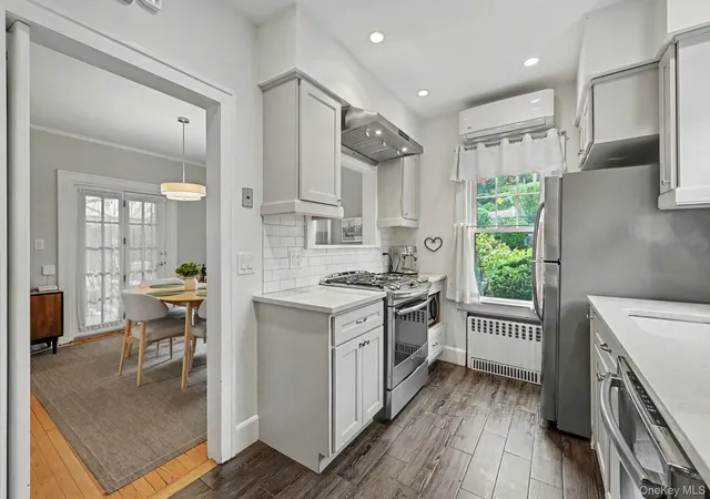 Photo 4 of Single family home for sale at 72 W Hartsdale Ave, Greenburgh, NY 10530 | MLS# 1054580 | Listing updated on 2026-10-05
