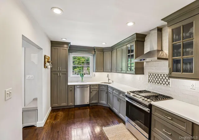Photo 2 of Single family home for sale at 76 Highfield Ave, North Hempstead, NY 11050 | MLS# 1054582 | Listing updated on 2026-09-26