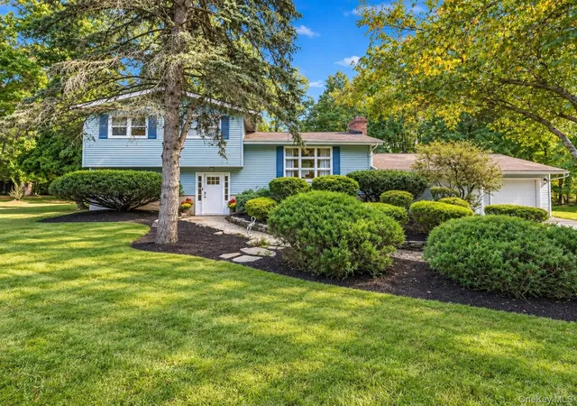 Photo 1 of Single family home for sale at 572 Beattie Rd, New Windsor, NY 12575 | MLS# 1054602 | Listing updated on 2026-10-03