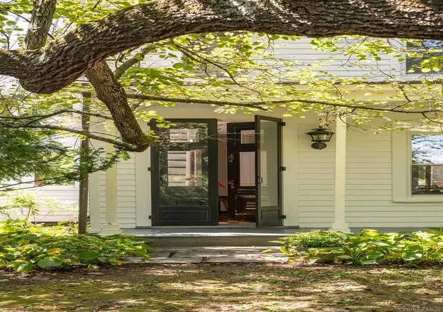 Photo 4 of Single family home for sale at 16-18 Broadway, Red Hook, NY 12583 | MLS# 1054608 | Listing updated on 2026-09-25