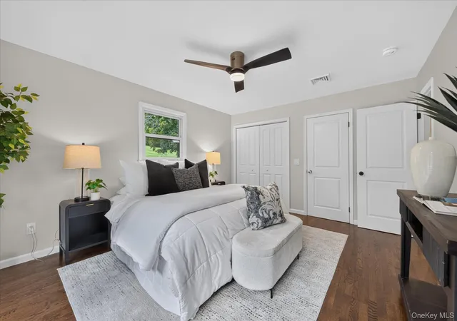 Photo 4 of Single family home for sale at 221 Highland Ave, Marlboro, NY 12542 | MLS# 1054616 | Listing updated on 2026-10-04