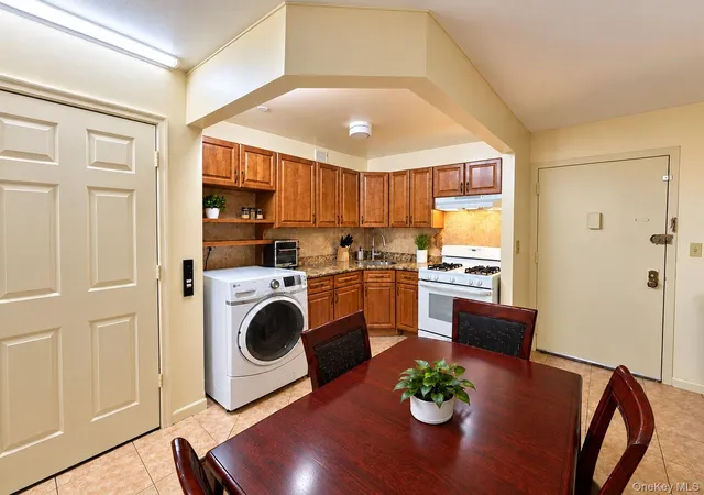 Photo 3 of Condo for sale at 2135 Crotona Ave #2B, New York, NY 10457 | MLS# 1054621 | Listing updated on 2026-09-24