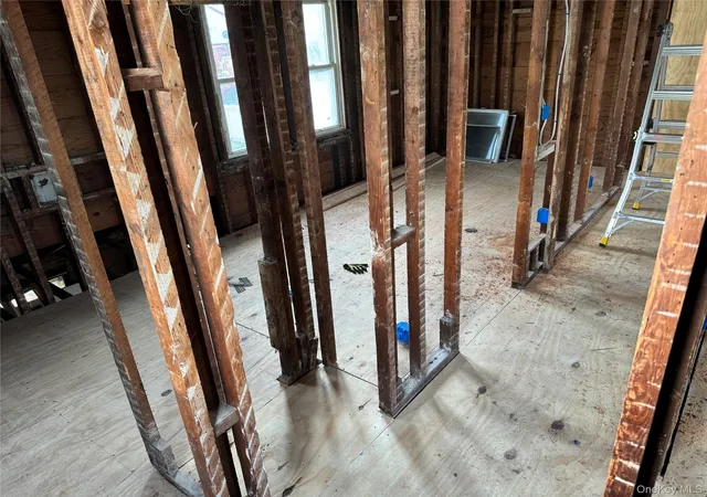 Photo 3 of Single family home for sale at 100 Franklin St, Hempstead, NY 11518 | MLS# 1054623 | Listing updated on 2026-09-24