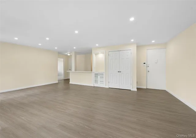 Photo 2 of House for sale at 166-26 Powells Cvs Blvd #3D, New York, NY 11357 | MLS# 1054648 | Listing updated on 2026-10-08