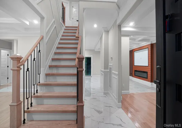 Photo 3 of Single family home for sale at 940 Southern Dr, Hempstead, NY 11010 | MLS# 1054669 | Listing updated on 2026-10-08