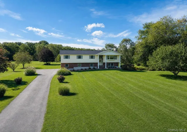 Photo 3 of Single family home for sale at 7 Greycourt Rd, Blooming Grove, NY 10918 | MLS# 1054698 | Listing updated on 2026-10-05