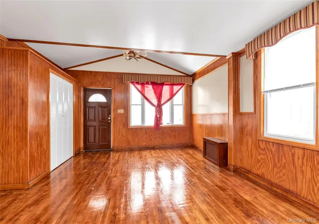 Photo 4 of Single family home for sale at 90-66 199th Street, New York, NY 11423 | MLS# 1054710 | Listing updated on 2026-09-29