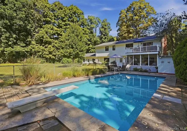 Photo 2 of Single family home for sale at 136 Hustis Rd, Philipstown, NY 10516 | MLS# 1054715 | Listing updated on 2026-09-27