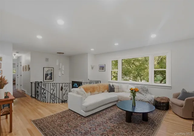 Photo 3 of Single family home for sale at 136 Hustis Rd, Philipstown, NY 10516 | MLS# 1054715 | Listing updated on 2026-10-02
