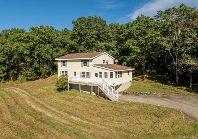 Photo 4 of Single family home for sale at 544 Willow Brk Rd, Stanford, NY 12514 | MLS# 1054718 | Listing updated on 2026-09-28
