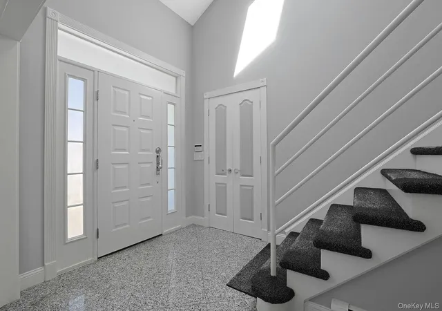 Photo 2 of Single family home for sale at 19 Maple St, Eastchester, NY 10583 | MLS# 1054733 | Listing updated on 2026-10-18