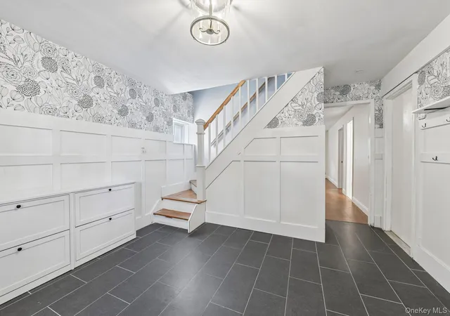 Photo 4 of Single family home for sale at 417 Echo Ave, Brookhaven, NY 11789 | MLS# 1054744 | Listing updated on 2026-09-28