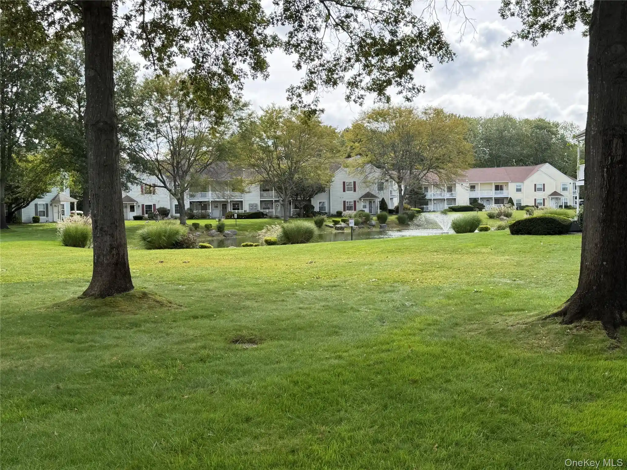 Listing Photo 17 - Condo for sale in 196 Fairview Cir located at 196 Fairview Cir, Brookhaven, NY 11953 - Unit 196 Fairview Cir