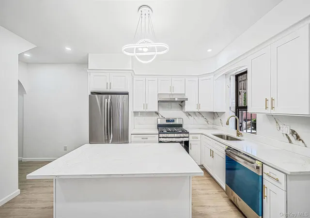 Photo 3 of Single family home for sale at 53 E 59th Street, New York, NY 11203 | MLS# 1054749 | Listing updated on 2026-10-22