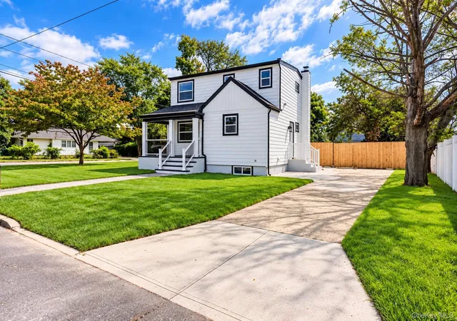 Photo 3 of Single family home for sale at 64 Yarnell St, Islip, NY 11717 | MLS# 1054761 | Listing updated on 2026-09-30
