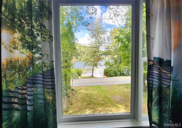Photo 4 of Single family home for sale at 752 Hunns Lake Rd, Stanford, NY 12581 | MLS# 1054766 | Listing updated on 2026-09-28