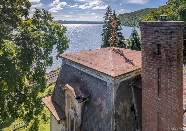 Photo 4 of Single family home for sale at 42 Oakes Rd, Lloyd, NY 12528 | MLS# 1054784 | Listing updated on 2026-09-25