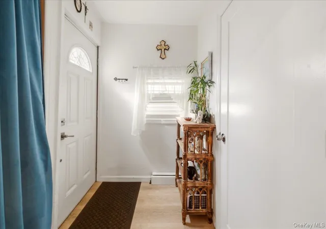 Photo 3 of Condo for sale at 133b Edgewater Park #133B, New York, NY 10465 | MLS# 1054829 | Listing updated on 2026-10-01