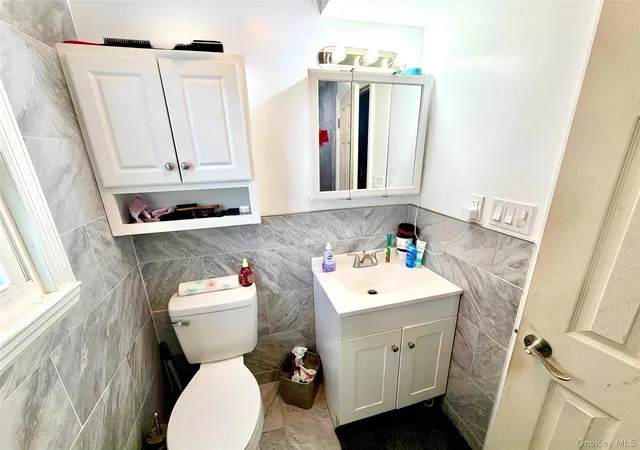 Photo 4 of Single family home for sale at 137-38 229th Street, New York, NY 11413 | MLS# 1054832 | Listing updated on 2026-09-25