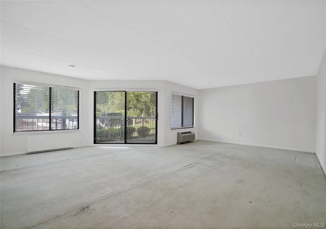 Photo 3 of Condo for sale at 500 High Point Dr #403, Greenburgh, NY 10530 | MLS# 1054838 | Listing updated on 2026-09-29