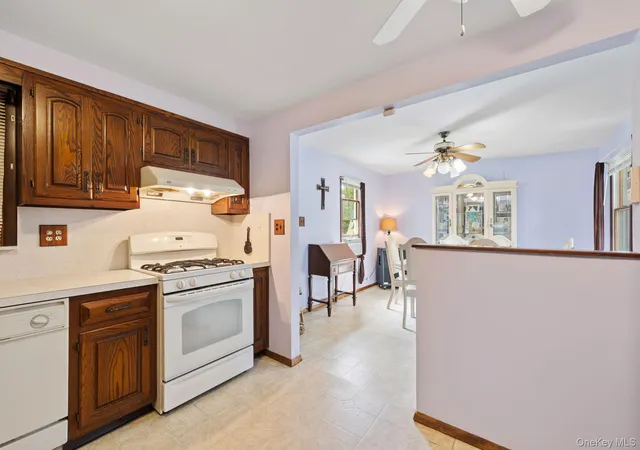 Photo 3 of Single family home for sale at 415 Blauvelt Rd, Orangetown, NY 10913 | MLS# 1054850 | Listing updated on 2026-10-05