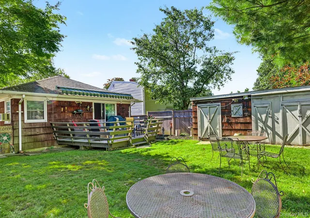 Photo 4 of Single family home for sale at 112 North St, Locust Valley, NY 11560 | MLS# 1054854 | Listing updated on 2026-10-11