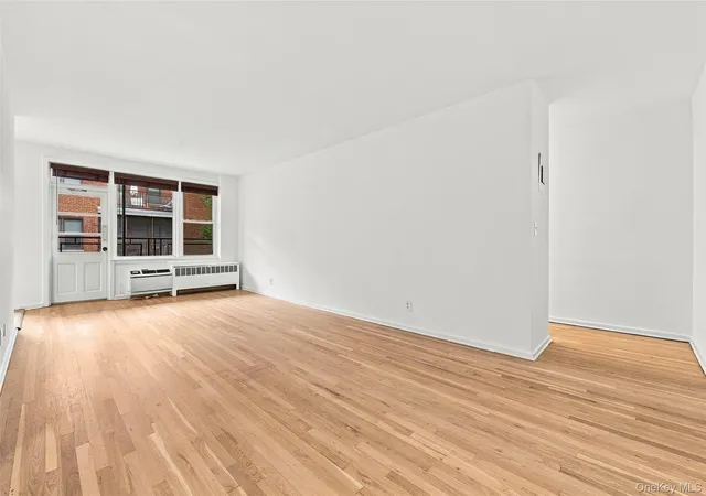 Photo 3 of House for sale at 1015 Old Post Rd #2K, Mamaroneck, NY 10543 | MLS# 1054856 | Listing updated on 2026-10-07