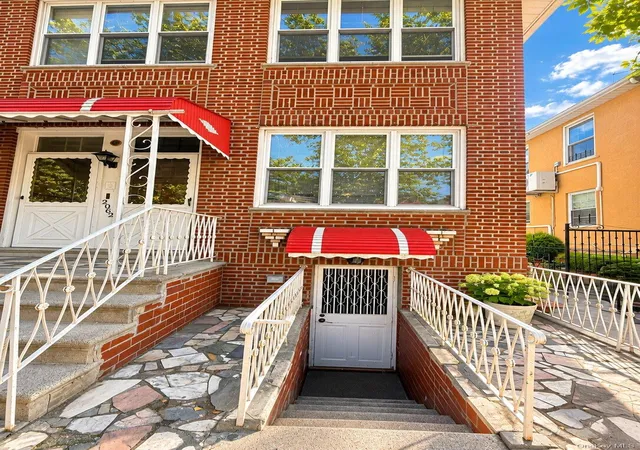Photo 3 of House for sale at 2062 60 Street, New York, NY 11204 | MLS# 1054861 | Listing updated on 2026-09-25