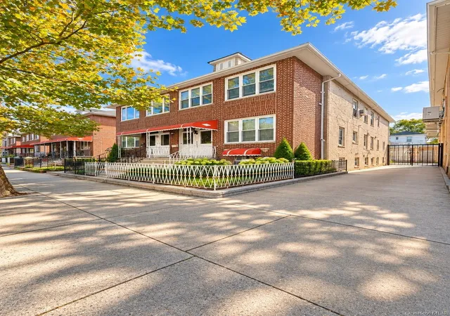 Photo 2 of House for sale at 2062 60 Street, New York, NY 11204 | MLS# 1054861 | Listing updated on 2026-09-25