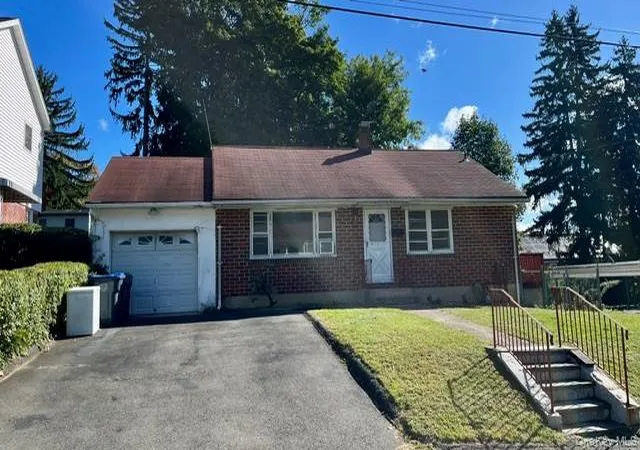 Photo 3 of Sale Pending at 10 Prospect St, Haverstraw, NY 10923 | MLS# 1054867 | Listing updated on 2026-10-07