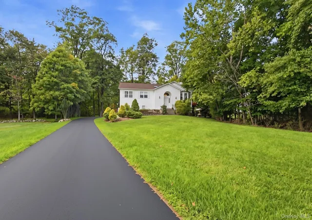 Photo 2 of Single family home for sale at 15 Aron Ct, Ramapo, NY 10977 | MLS# 1054869 | Listing updated on 2026-10-05