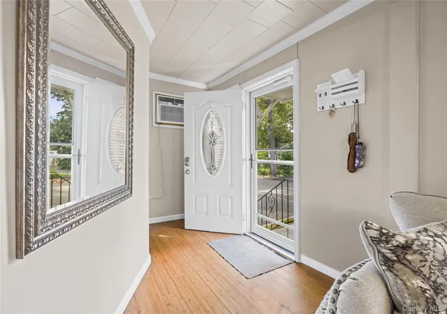 Photo 3 of Single family home for sale at 294 Deer Rd, Islip, NY 11779 | MLS# 1054885 | Listing updated on 2026-09-27