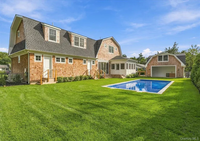 Photo 4 of Single family home for sale at 1430 Bay Hvn Ln, Southold, NY 11971 | MLS# 1054890 | Listing updated on 2026-10-07