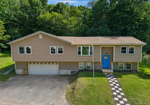 Photo 1 of Single family home for sale at 22 Hl View Rd, New Windsor, NY 12553 | MLS# 1054896 | Listing updated on 2026-10-05