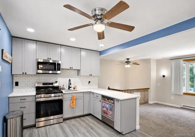 Photo 3 of Single family home for sale at 22 Hl View Rd, New Windsor, NY 12553 | MLS# 1054896 | Listing updated on 2026-10-05