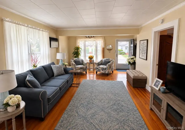 Photo 1 of Single family home for sale at 1041 Barnes St, Hempstead, NY 11010 | MLS# 1054916 | Listing updated on 2026-10-04