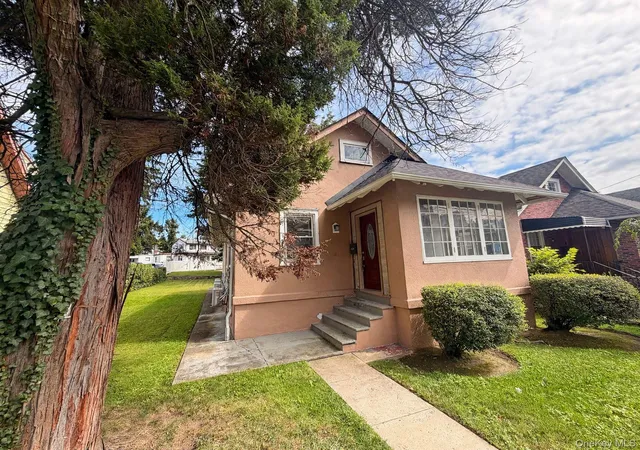 Photo 1 of Single family home for sale at 421 Union Ave, Mount Vernon, NY 10550 | MLS# 1054921 | Listing updated on 2026-09-28
