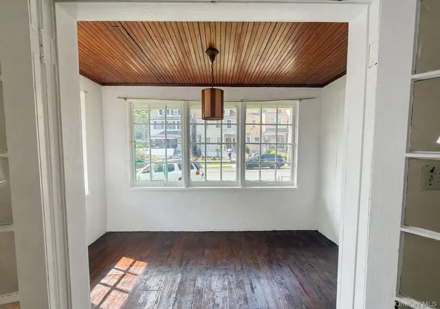 Photo 3 of Single family home for sale at 421 Union Ave, Mount Vernon, NY 10550 | MLS# 1054921 | Listing updated on 2026-09-28