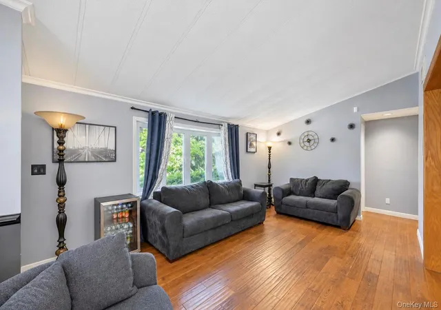 Photo 4 of Single family home for sale at 346 Jamaica Ave, Brookhaven, NY 11763 | MLS# 1054944 | Listing updated on 2026-10-04