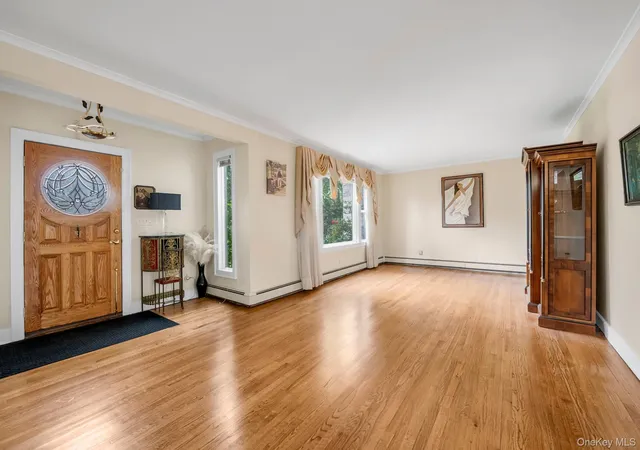 Photo 3 of Single family home for sale at 14 84 164 Street, New York, NY 11357 | MLS# 1054957 | Listing updated on 2026-10-05