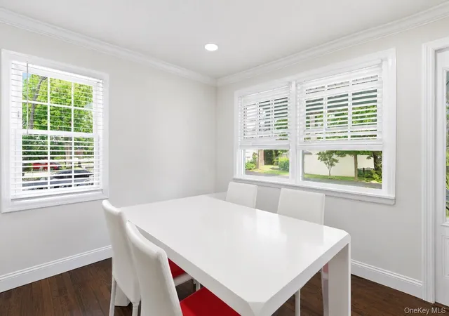 Photo 4 of Single family home for sale at 2 Taft Ave, Islip, NY 11751 | MLS# 1054984 | Listing updated on 2026-09-25