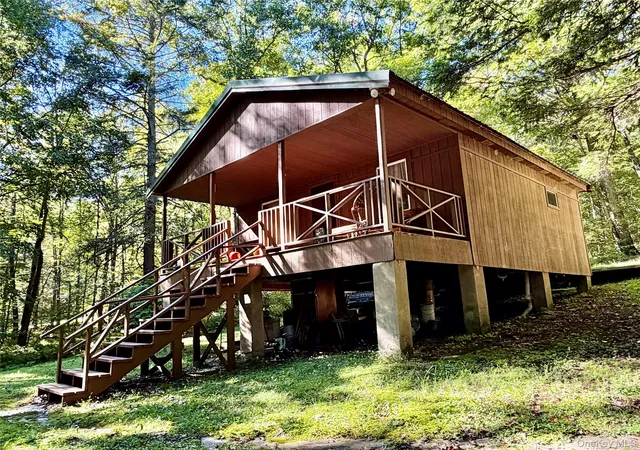 Photo 3 of Single family home for sale at 155 Acid Factory Rd, Hancock, NY 12760 | MLS# 1054988 | Listing updated on 2026-10-06
