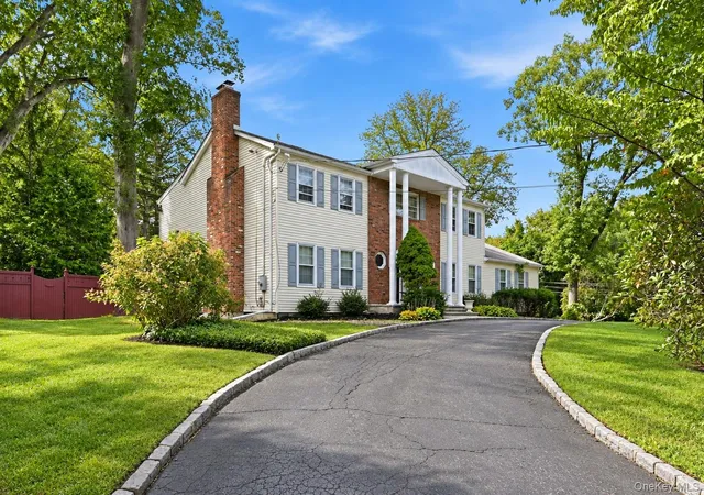 Photo 1 of Single family home for sale at 39 Orchard Ct, Oyster Bay, NY 11797 | MLS# 1054993 | Listing updated on 2026-10-01