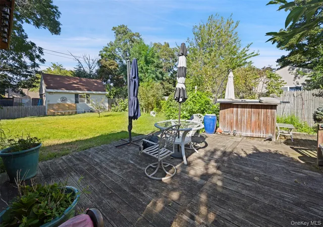 Photo 3 of Single family home for sale at 9 Watson, Islip, NY 11730 | MLS# 1054994 | Listing updated on 2026-09-28